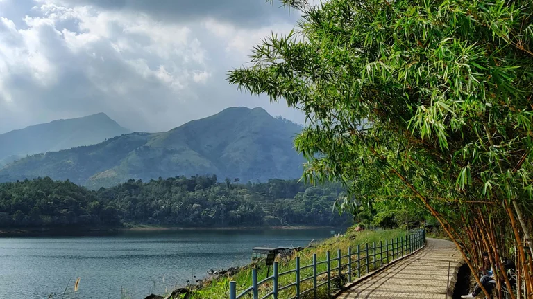 Buses to Wayanad on Scapia
